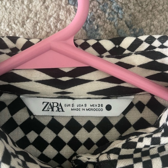 Women’s Zara Knit button up top . Size Small - Picture 5 of 6